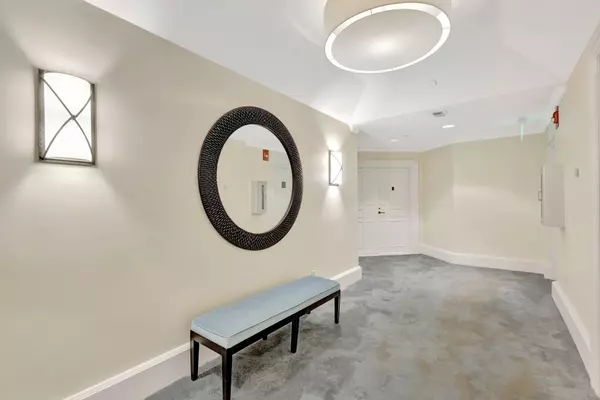 Stuart, FL 34996,2920 SE Dune DR 240