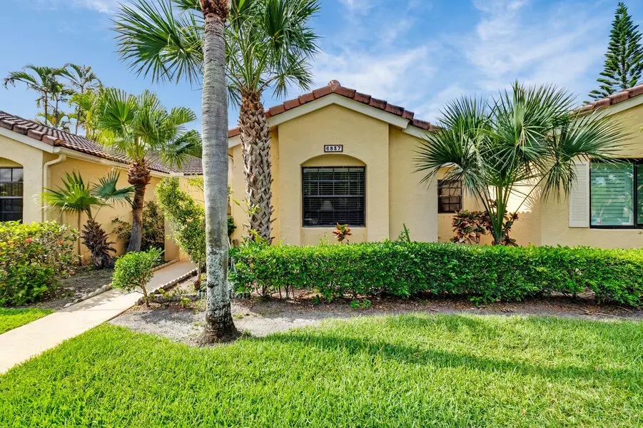 6837 Bridlewood CT, Boca Raton, FL 33433