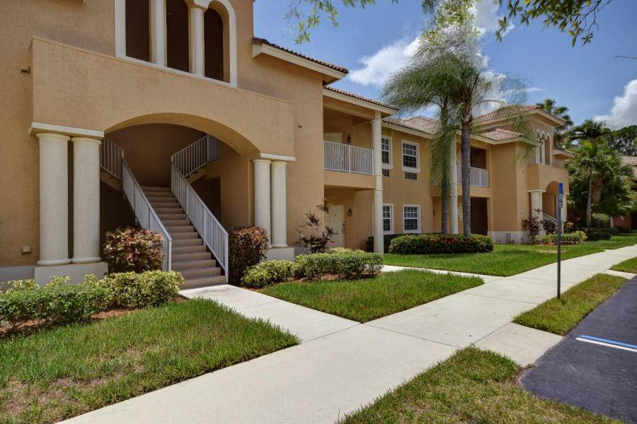 Saint Lucie West, FL 34986,8033 Carnoustie PL A