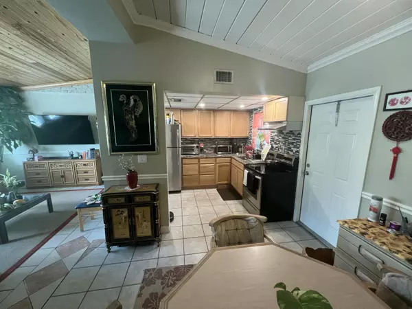 Fort Lauderdale, FL 33312,725 Carolina AVE