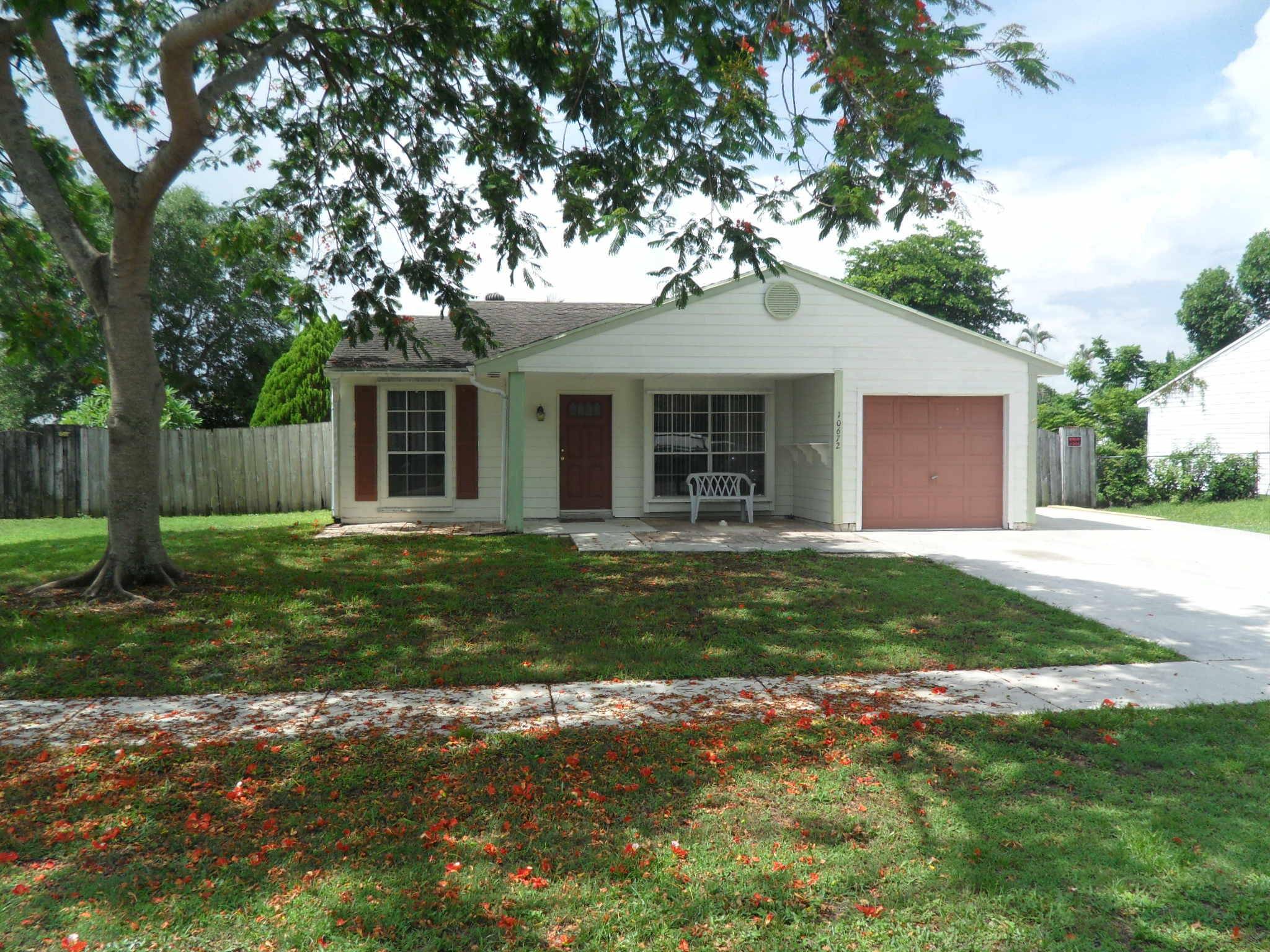 10672 Aquarius LN, Royal Palm Beach, FL 33411