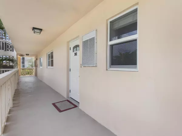 Boca Raton, FL 33431,750 NE Spanish River BLVD 2020