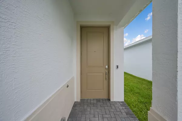 Fort Pierce, FL 34946,3550 Angler DR