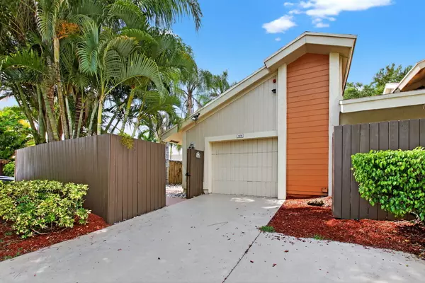 Boca Raton, FL 33433,7576 E E Sierra TER