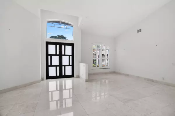 Boca Raton, FL 33486,910 N Parkside CIR