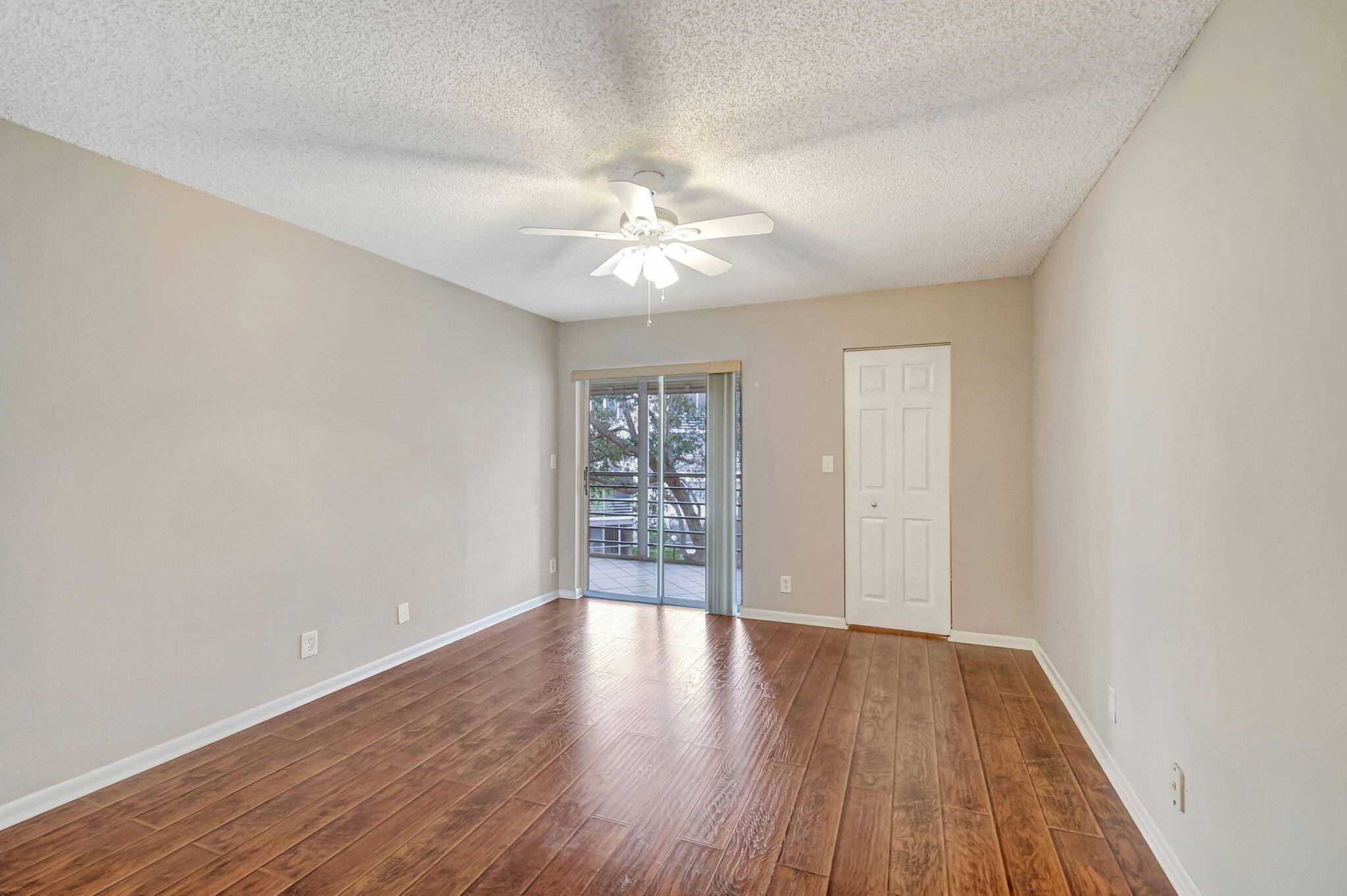 Lake Worth, FL 33467,3186 Via Poinciana DR 304
