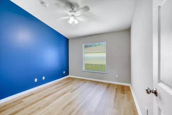 Vero Beach, FL 32962,446 SW Lexington AVE