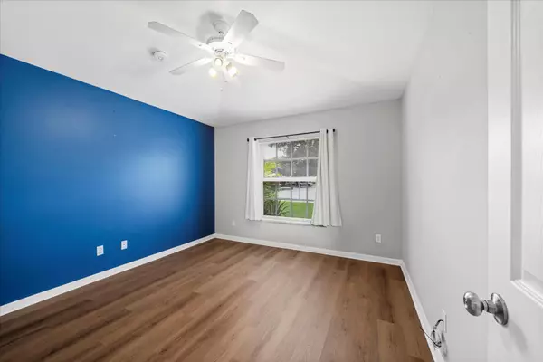 Vero Beach, FL 32962,446 SW Lexington AVE