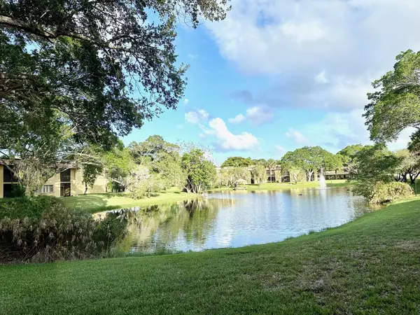 Boca Raton, FL 33486,824 SW 9th Street Circle 101