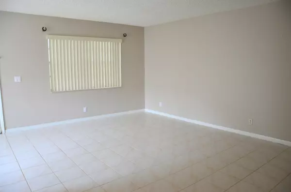 Delray Beach, FL 33484,467 Normandy J