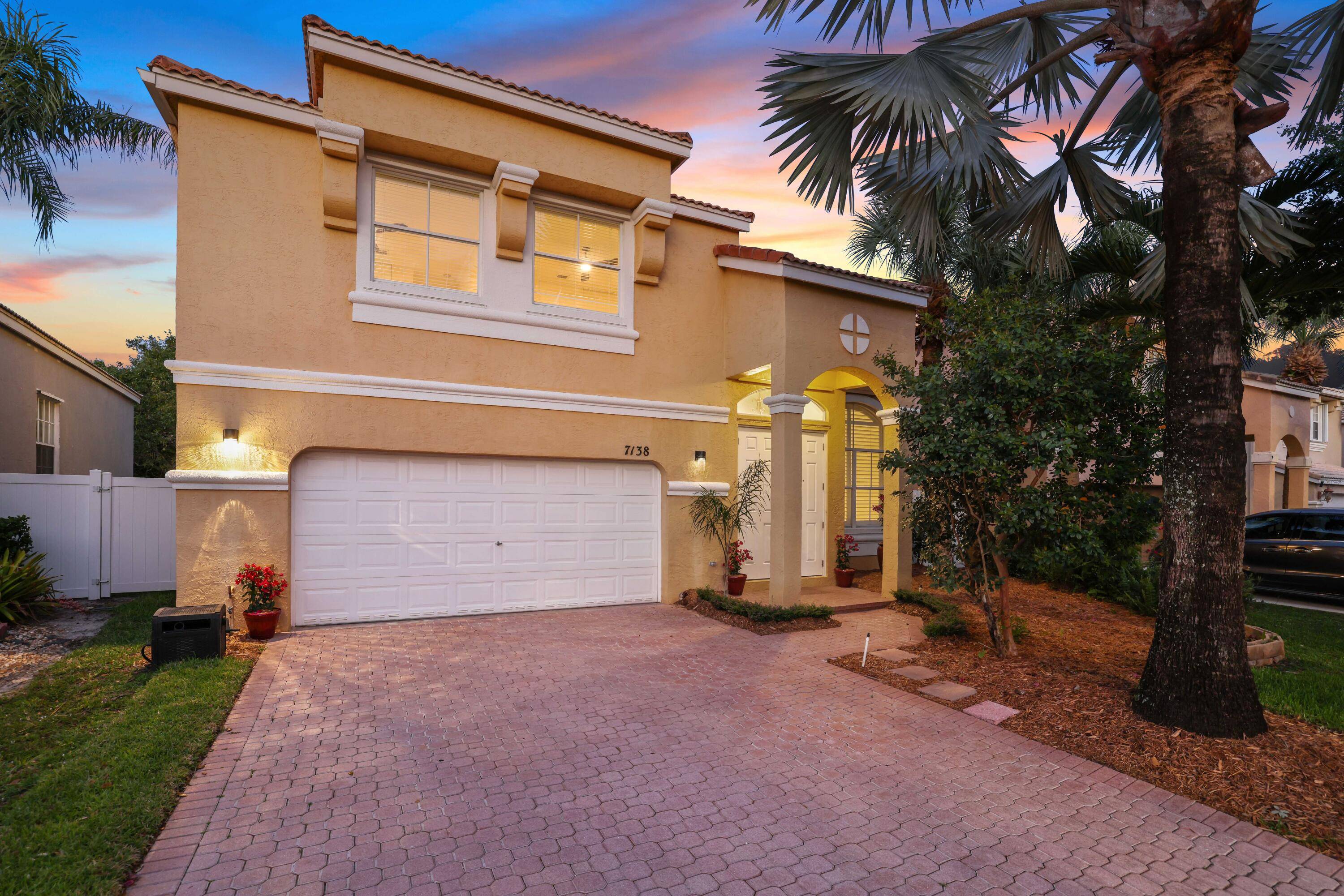 Lake Worth, FL 33467,7138 Copperfield CIR