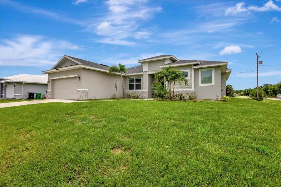 4671 SW Albacore ST, Port Saint Lucie, FL 34953