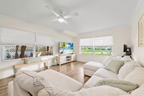 Lake Clarke Shores, FL 33406,8154 Chelsea CT 54c