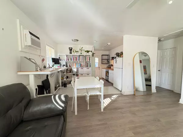 West Palm Beach, FL 33407,921 32nd ST