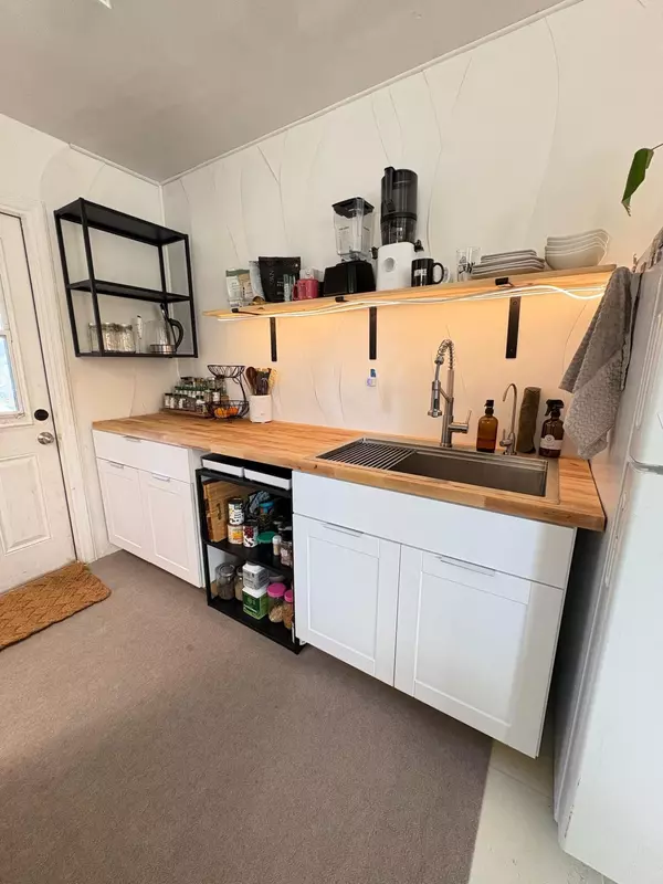 West Palm Beach, FL 33407,921 32nd ST