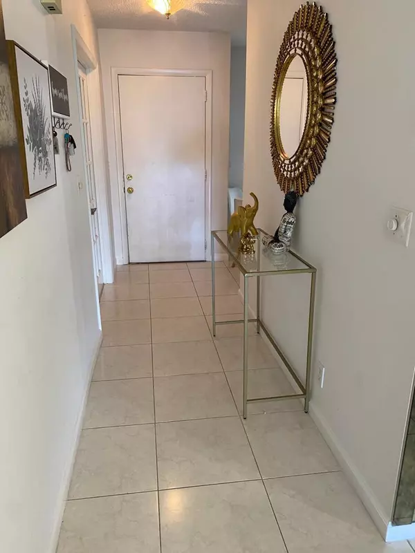 Boca Raton, FL 33433,8833 Bella Vista DR 8833