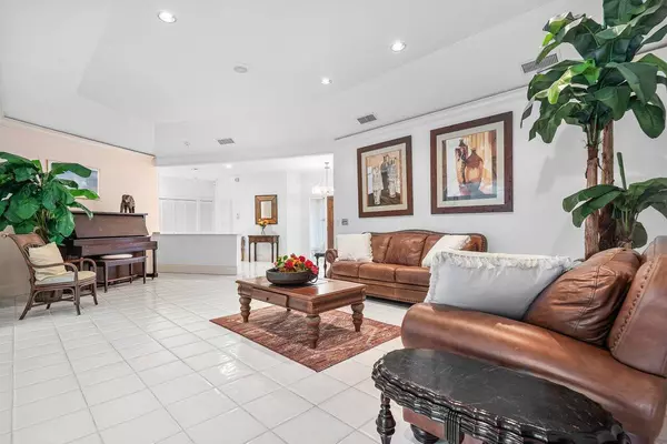 North Palm Beach, FL 33408,12299 Channel DR