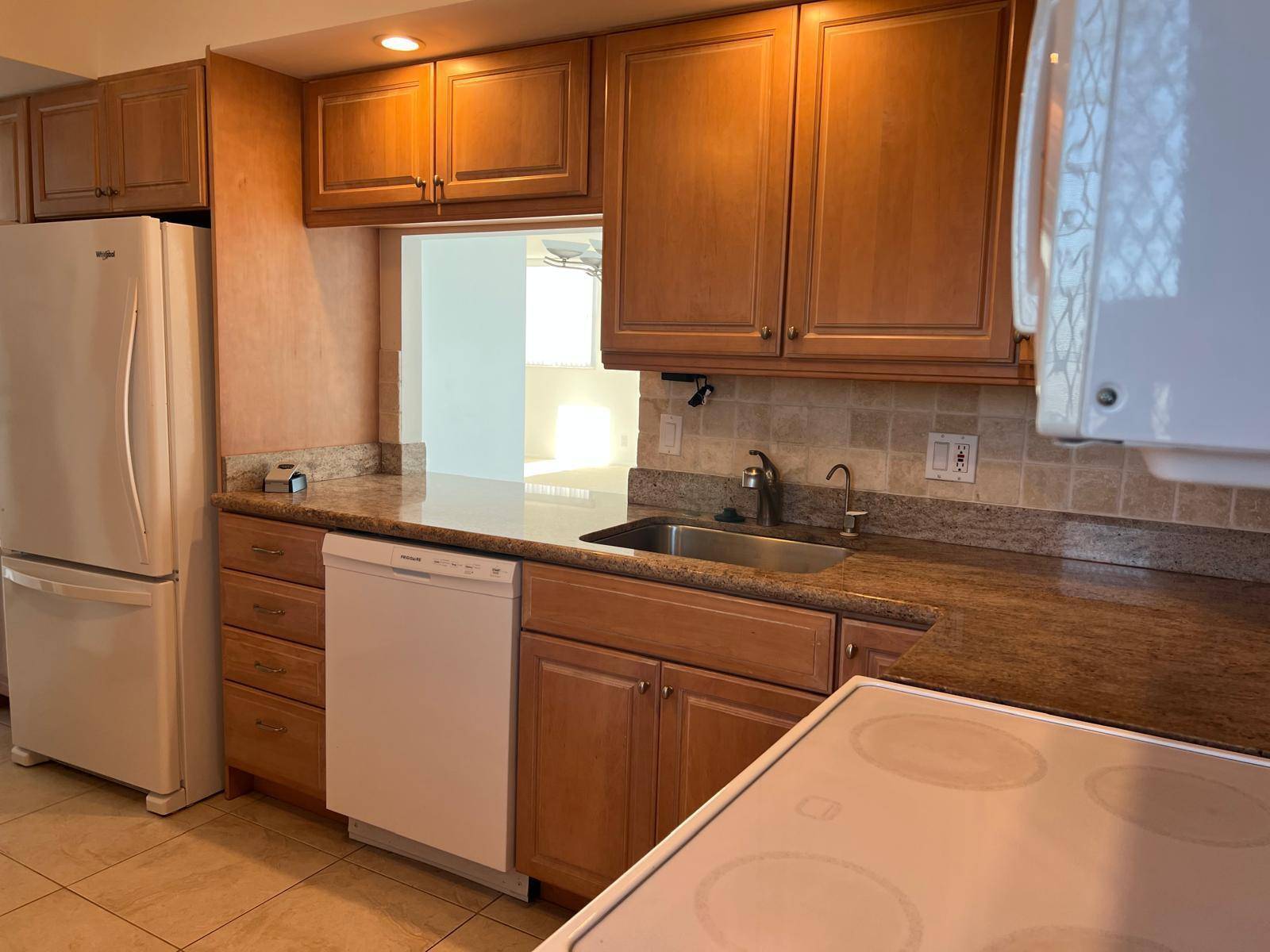 Boca Raton, FL 33487,5301 NW 2nd AVE Ph-F