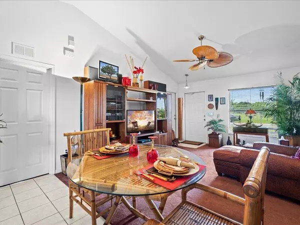 Stuart, FL 34994,913 SE Forrest Park DR