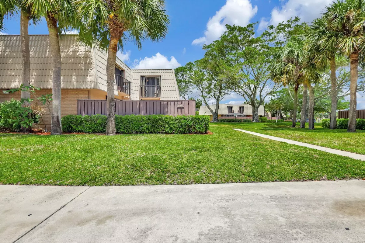 West Palm Beach, FL 33409,5907 59th WAY