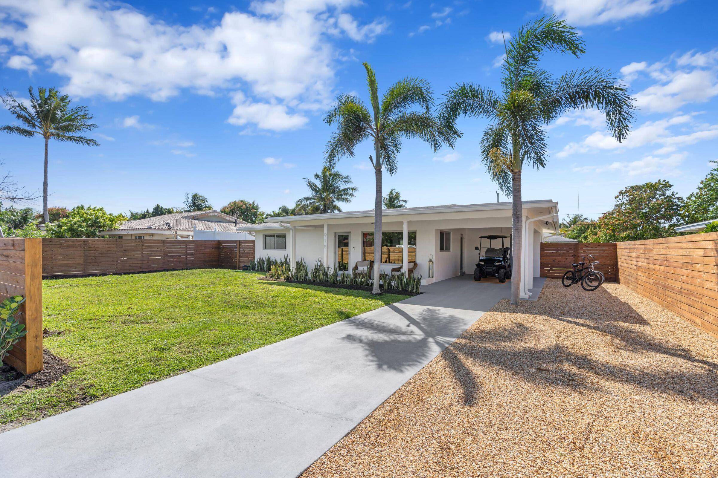 918 SE 3rd AVE, Delray Beach, FL 33483