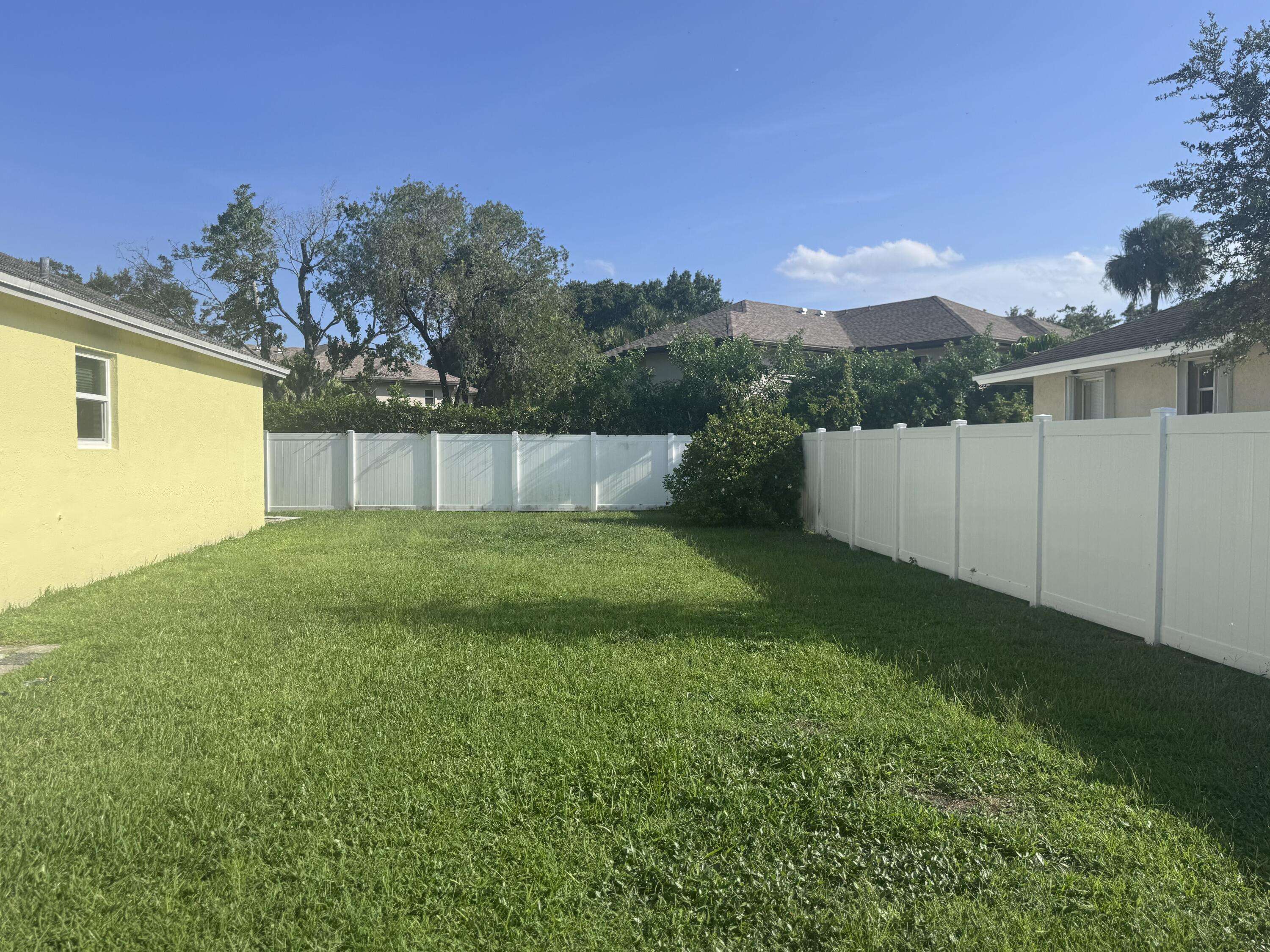 Royal Palm Beach, FL 33411,180 S Royal Pine Circle CIR