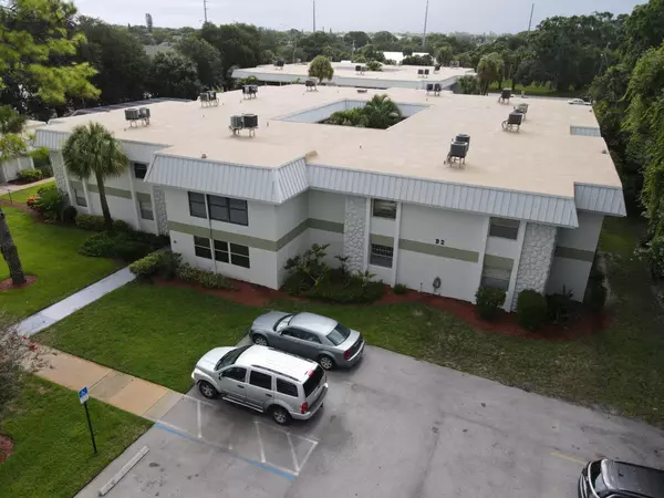 Fort Pierce, FL 34982,2302 Sunrise BLVD 203