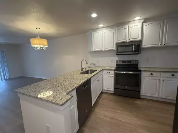 Fort Pierce, FL 34982,2302 Sunrise BLVD 203