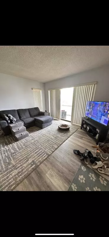 West Palm Beach, FL 33409,1118 Green Pine BLVD B1