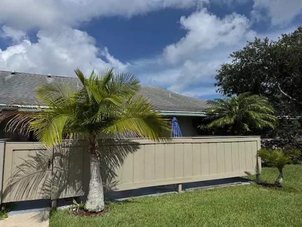 3957 NW Cinnamon Tree CIR, Jensen Beach, FL 34957