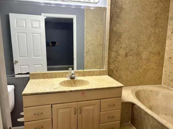 Boynton Beach, FL 33435,23 Crossings CIR B