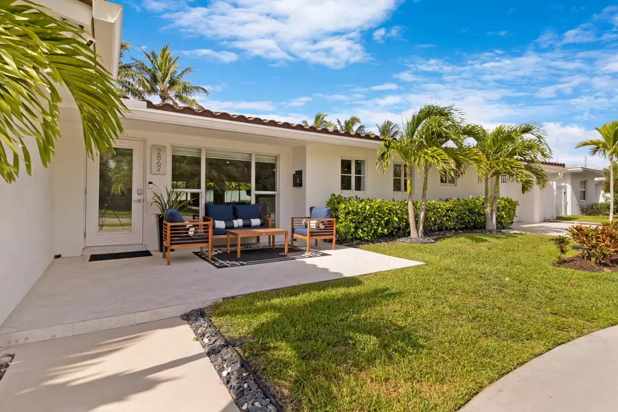 2862 NE 35th CT, Lighthouse Point, FL 33064