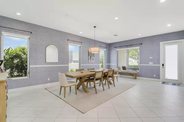 Palm Beach Gardens, FL 33418,5021 Grandiflora RD