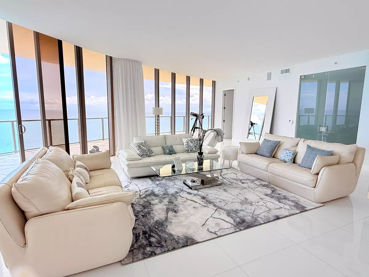 Bal Harbour, FL 33154,9703 Collins AVE Ph 2700