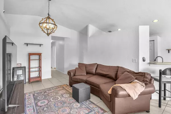 West Palm Beach, FL 33415,5836 Azalea CIR