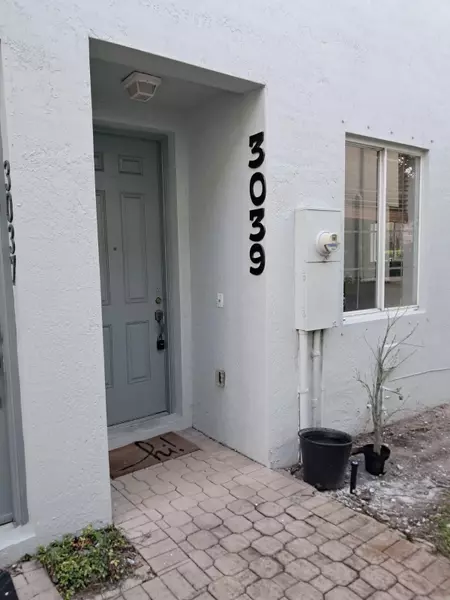 3039 Laurel Ridge CIR, Riviera Beach, FL 33404