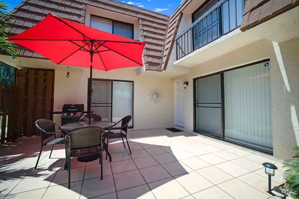 Jupiter, FL 33458,825 Center ST 11c