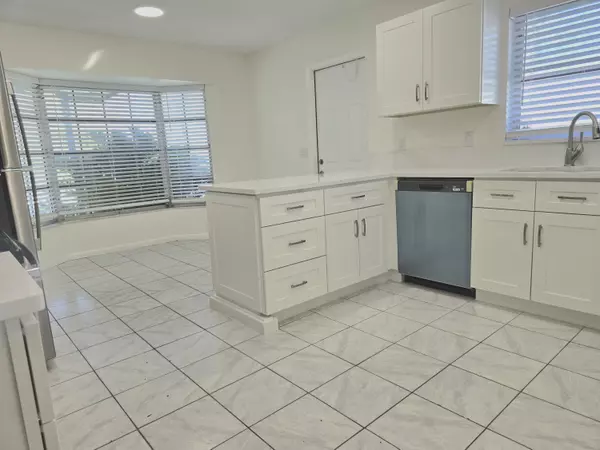 North Palm Beach, FL 33408,800 Ibis WAY 4