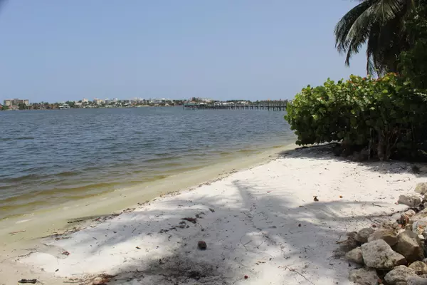Lake Worth Beach, FL 33460,1516 S Lakeside 403 DR 403