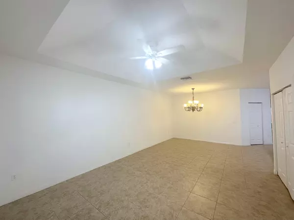 Fort Pierce, FL 34982,1854 Pelican C1 DR 1