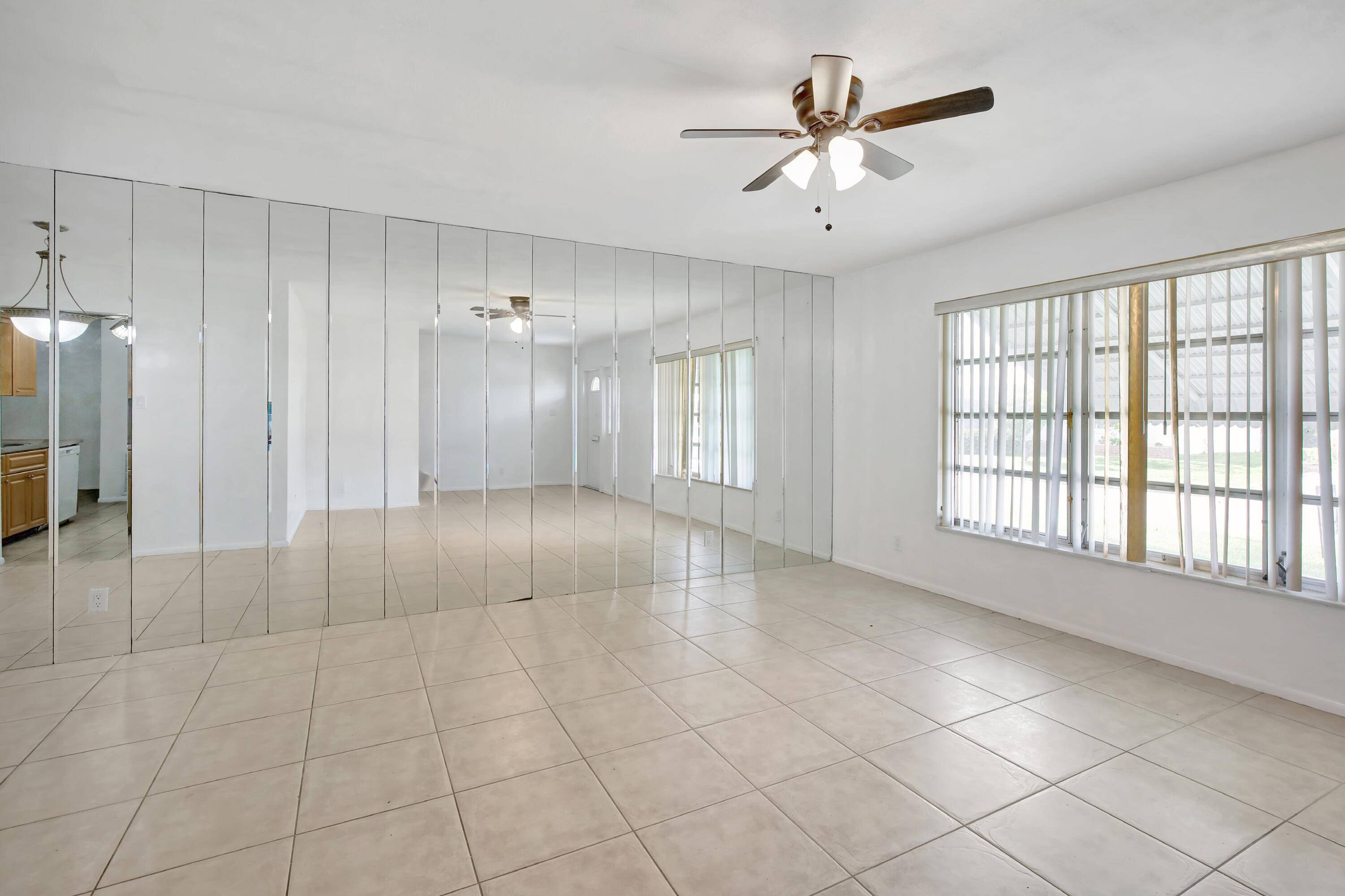 Tamarac, FL 33321,6707 NW 70th ST