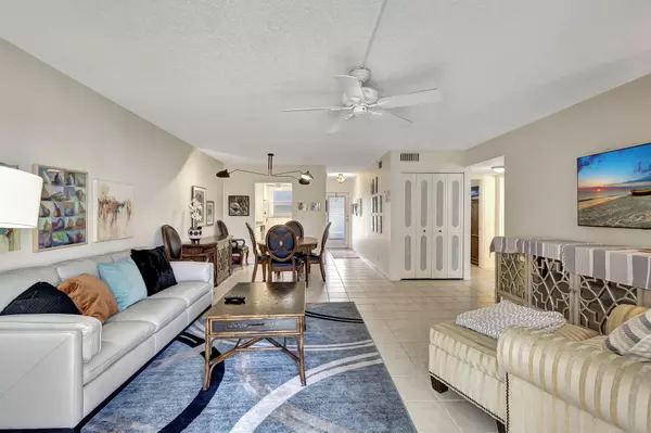 West Palm Beach, FL 33417,114 Oxford 200