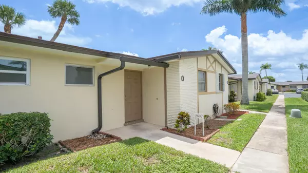2807 W Ashley Dr. E, West Palm Beach, FL 33415