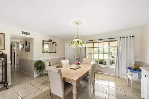 Port Saint Lucie, FL 34983,777 SE Arton LN