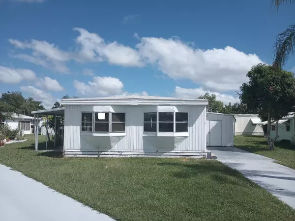 5 Florencia LN, Port Saint Lucie, FL 34952