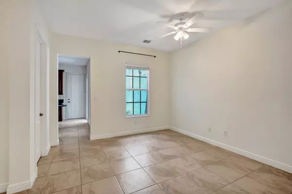 Boca Raton, FL 33487,8308 NW 9th AVE