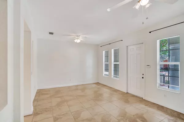 Boca Raton, FL 33487,8308 NW 9th AVE