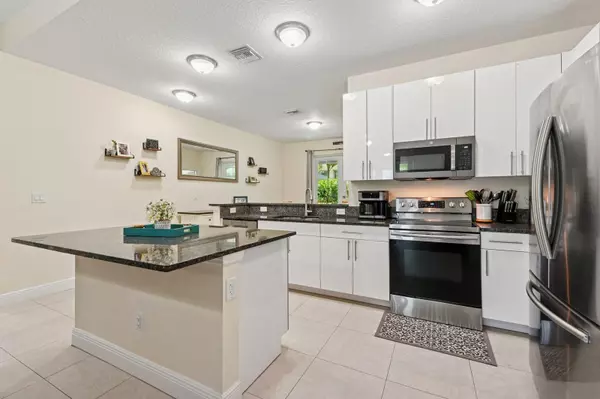 West Palm Beach, FL 33407,445 Lilac CT