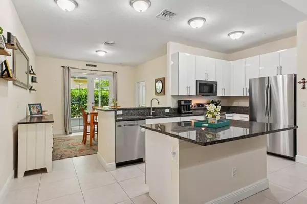 West Palm Beach, FL 33407,445 Lilac CT
