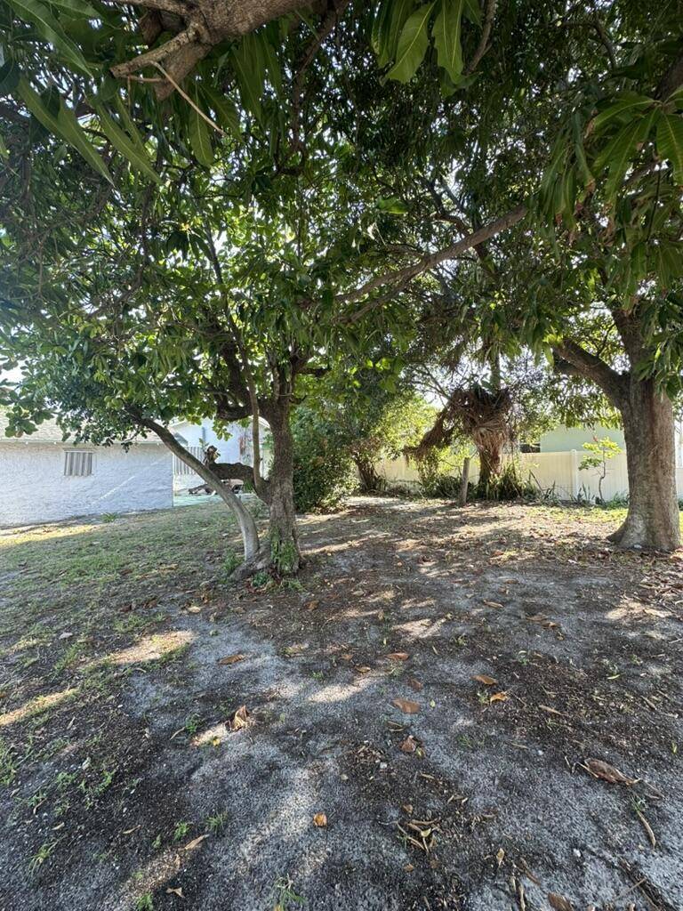 West Palm Beach, FL 33407,501 16th ST